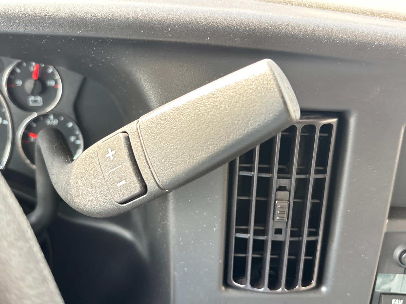 Vehicle image 18 of 45