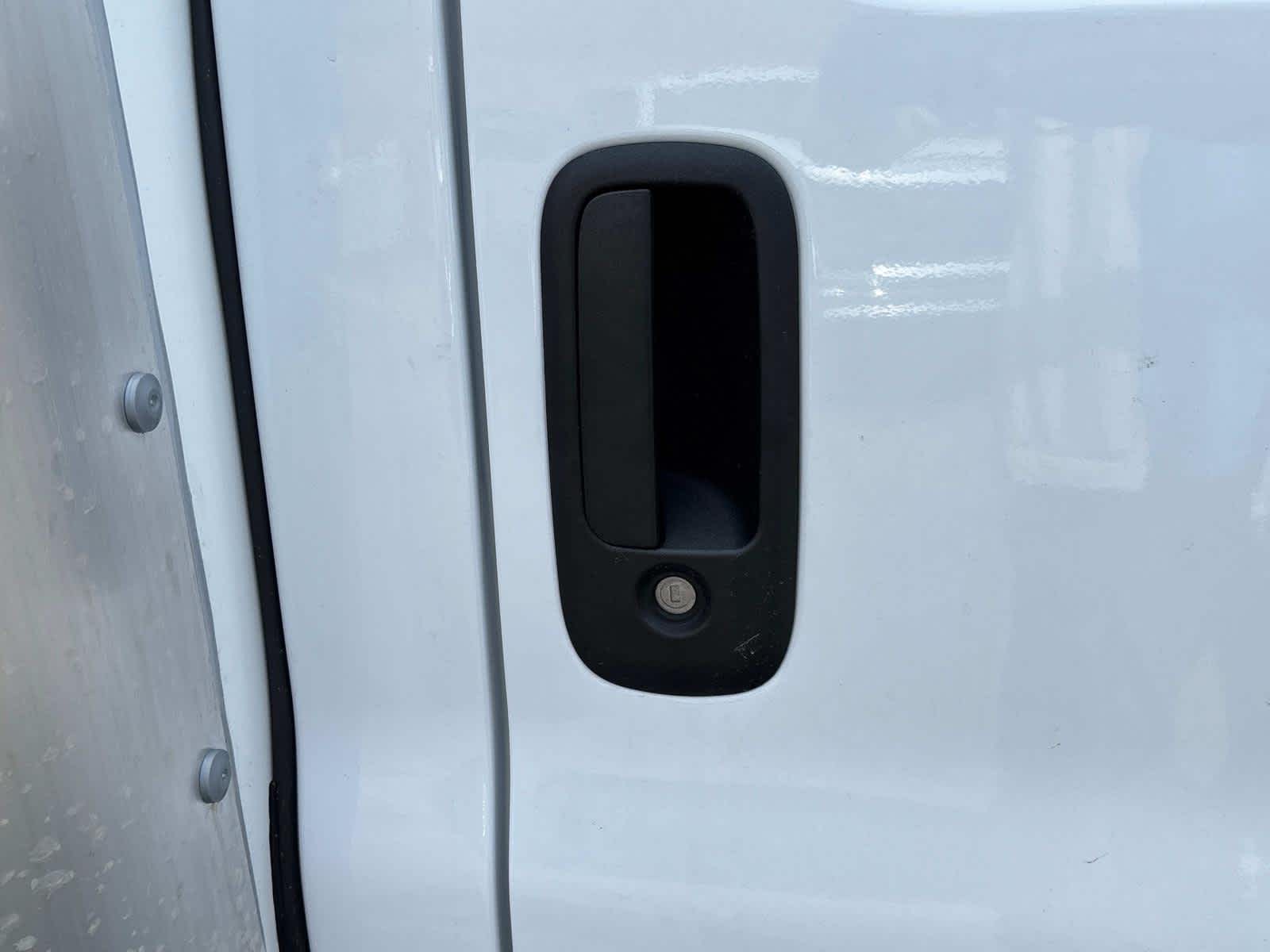 Vehicle image 39 of 45