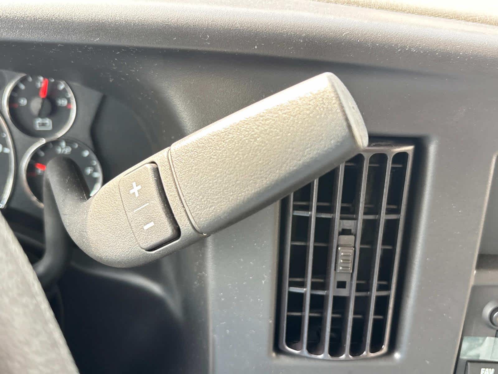 Vehicle image 18 of 45
