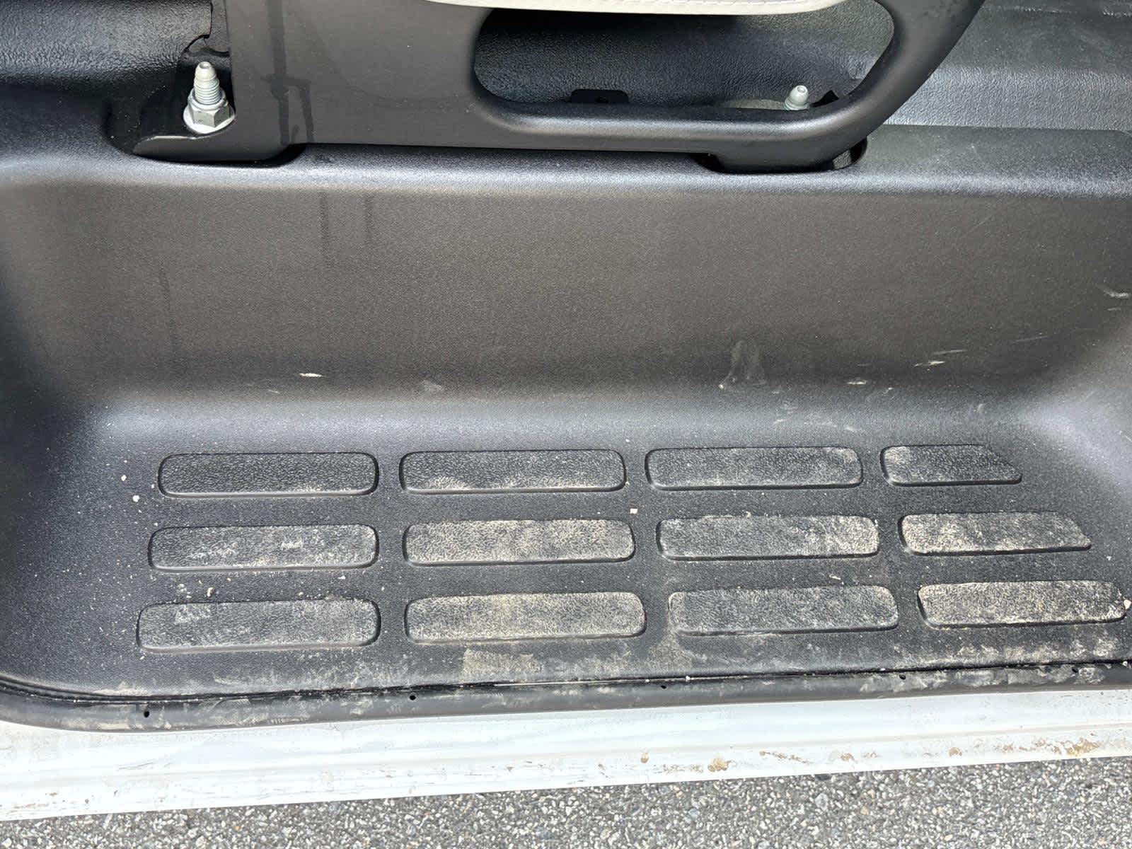 Vehicle image 38 of 45