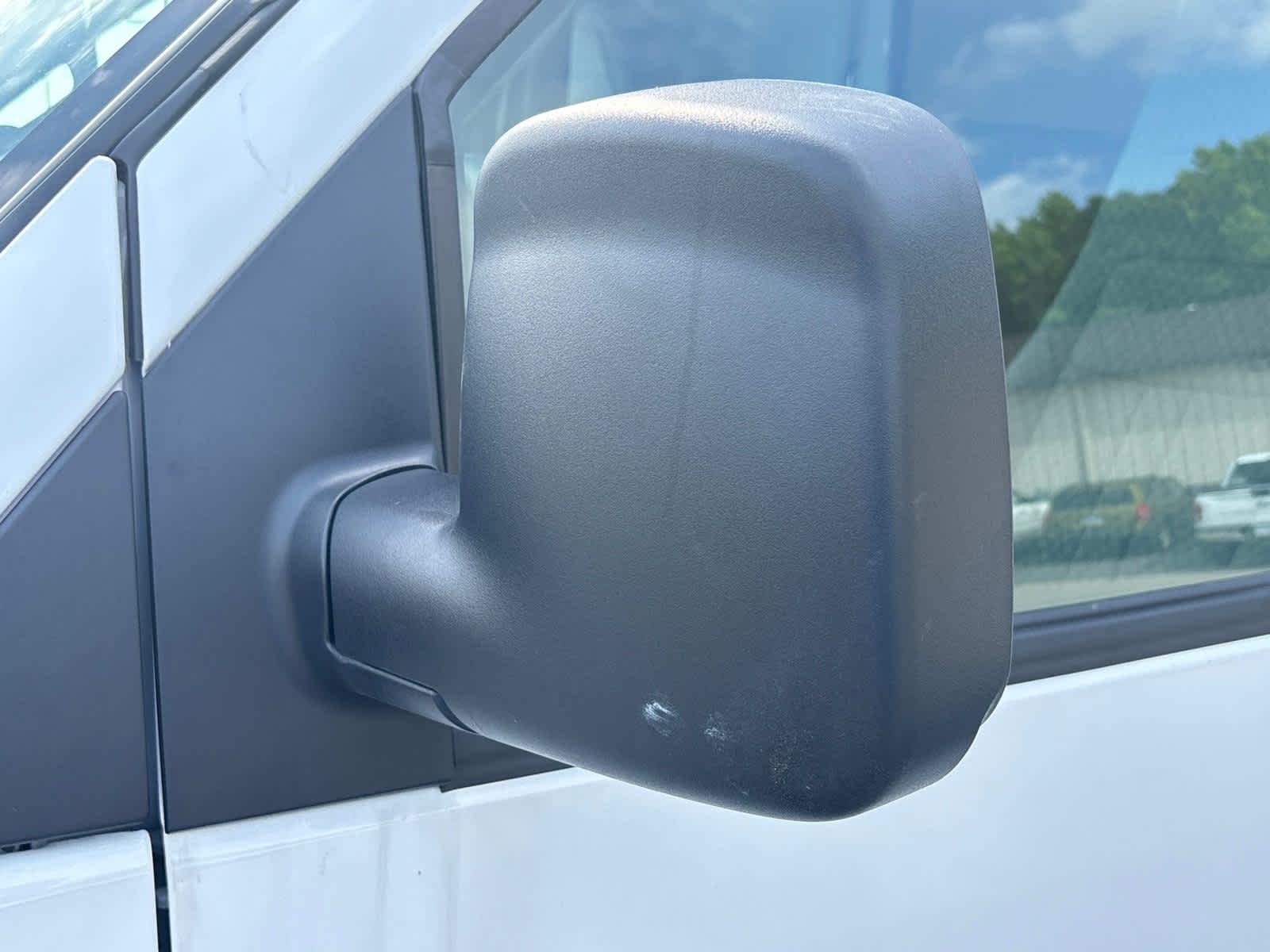 Vehicle image 37 of 41
