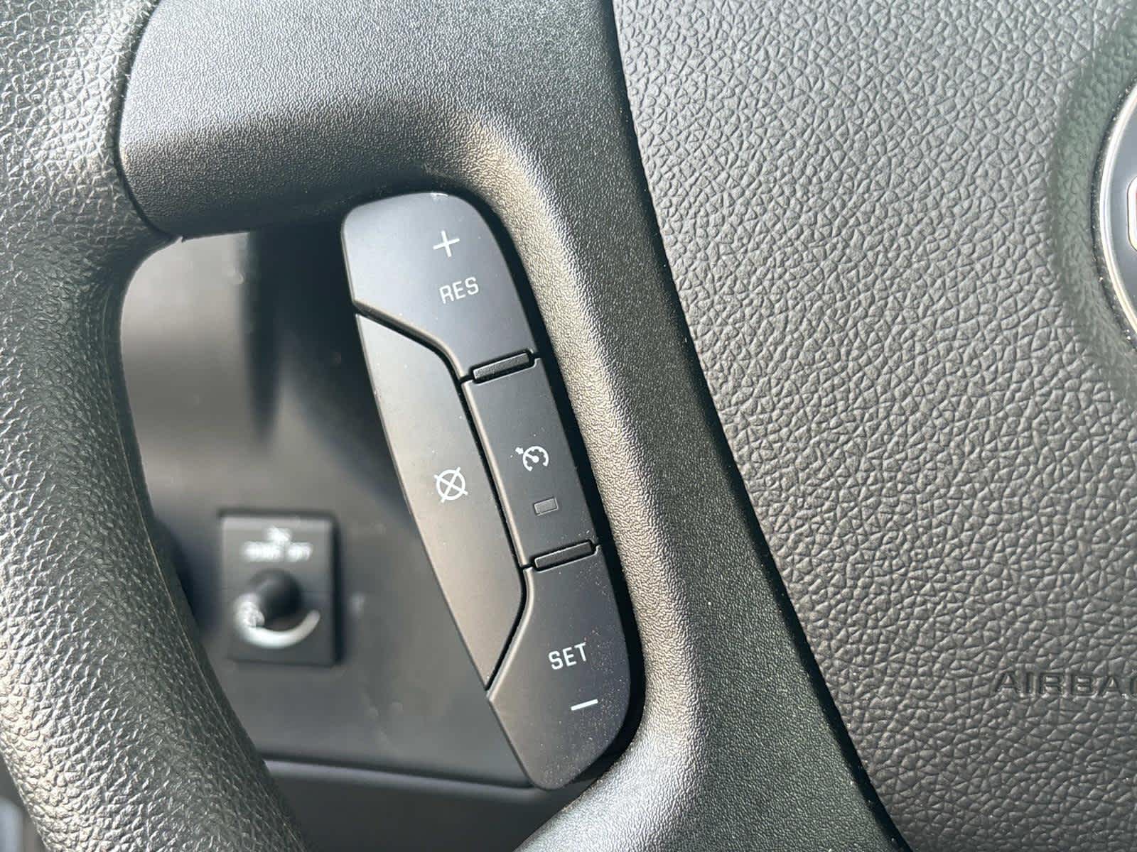Vehicle image 15 of 41