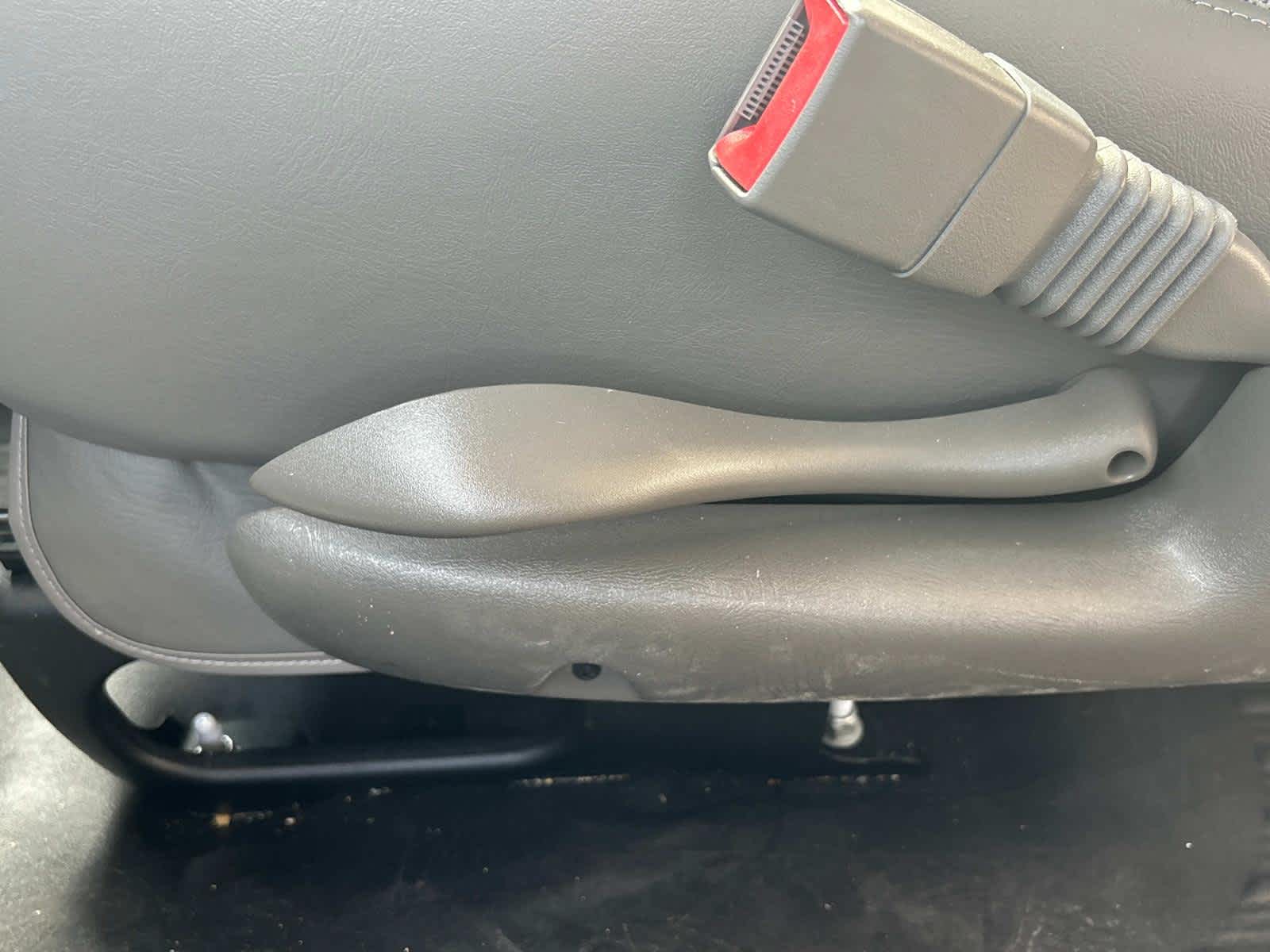 Vehicle image 22 of 41