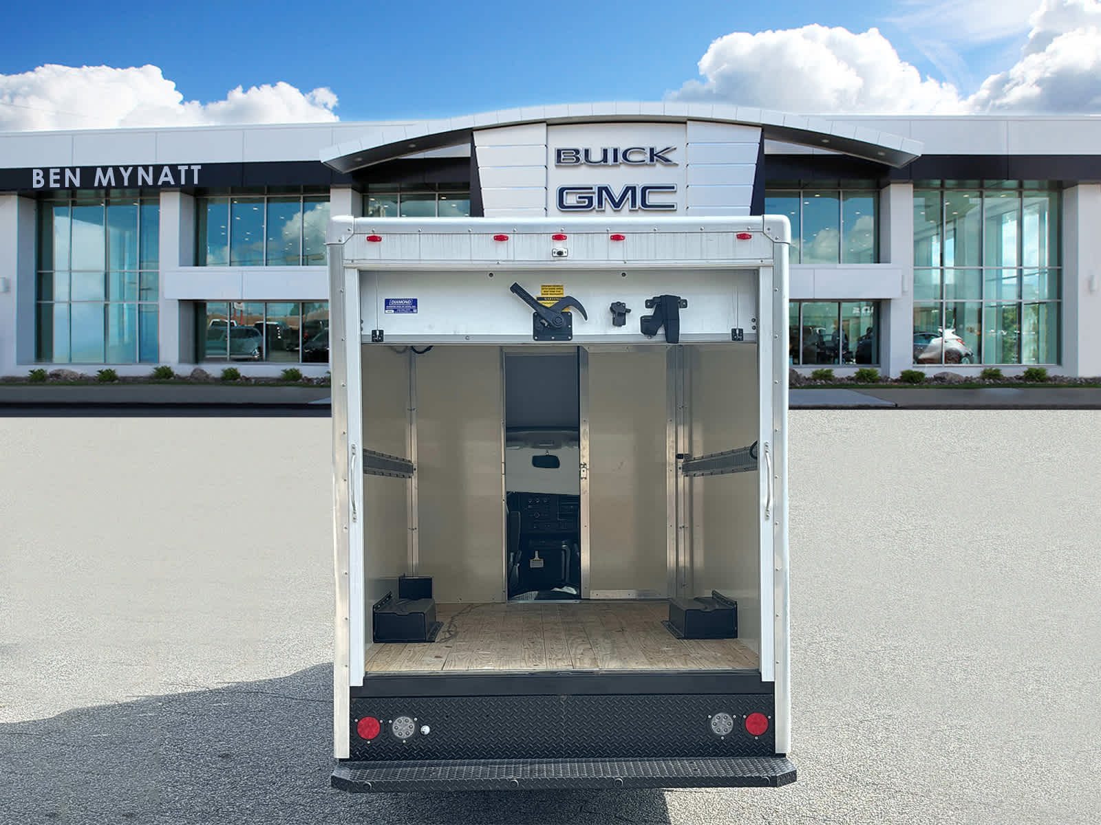 Vehicle image 6 of 41