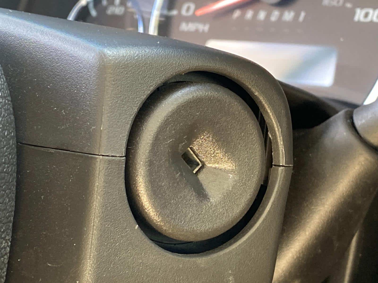 Vehicle image 18 of 38