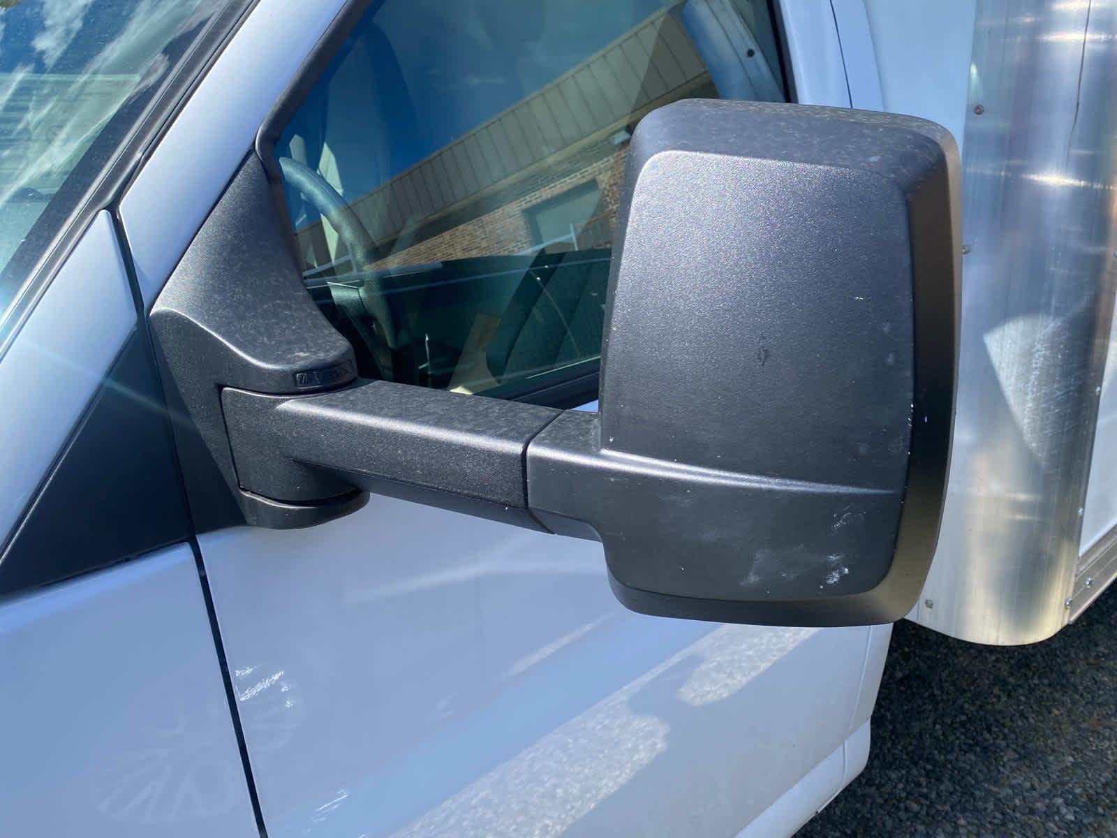 Vehicle image 37 of 38