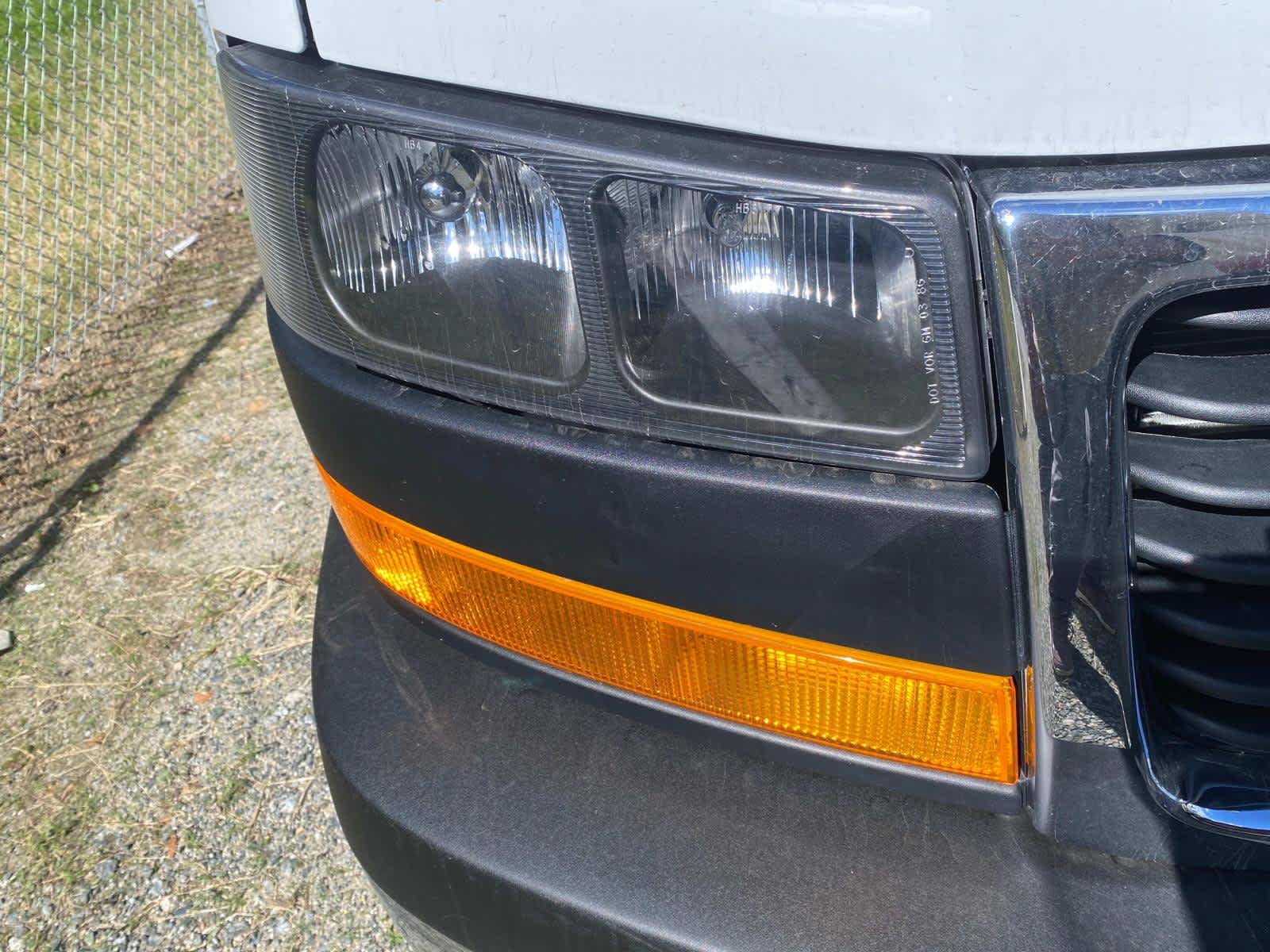 Vehicle image 34 of 38