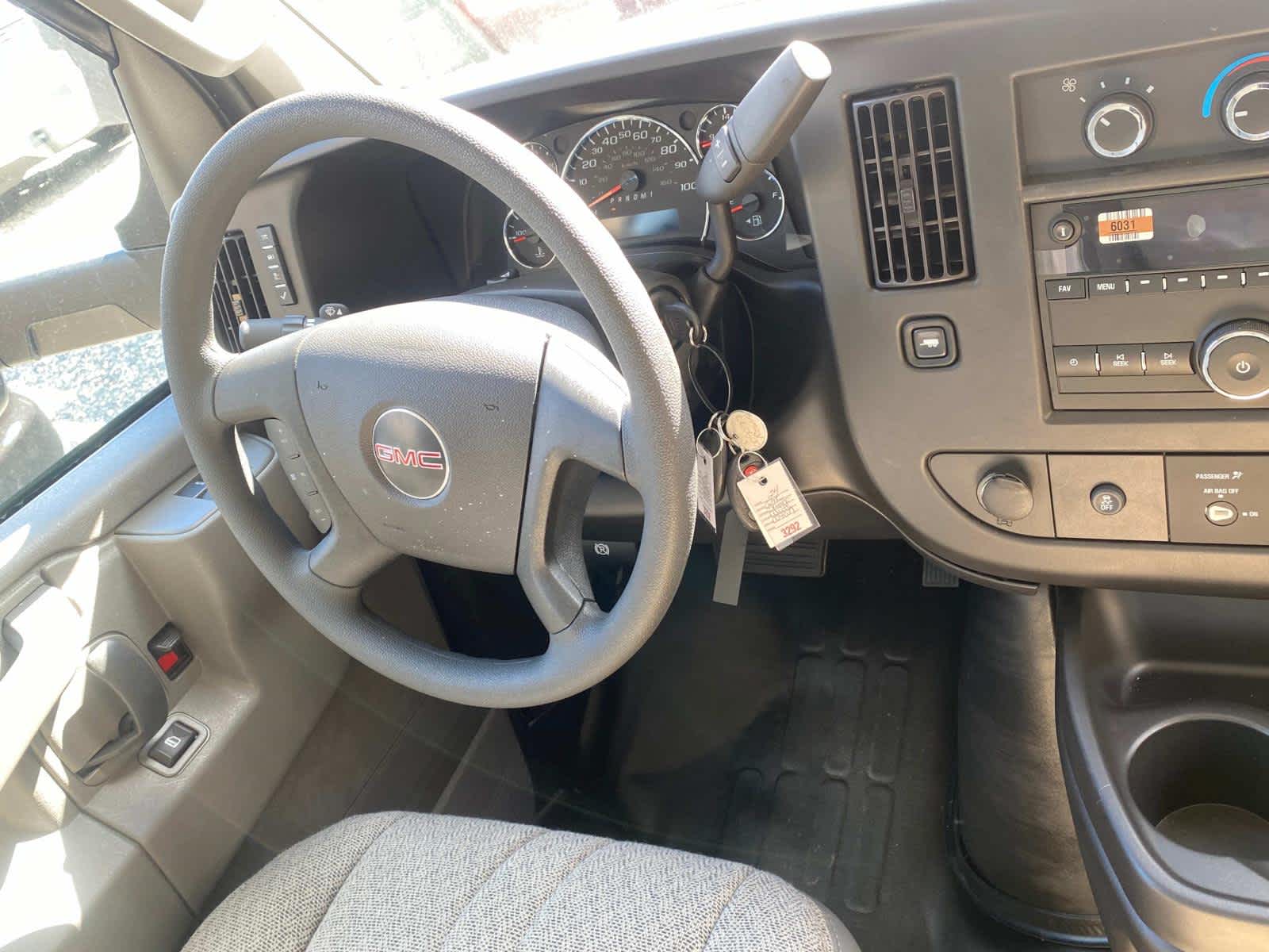 Vehicle image 31 of 38