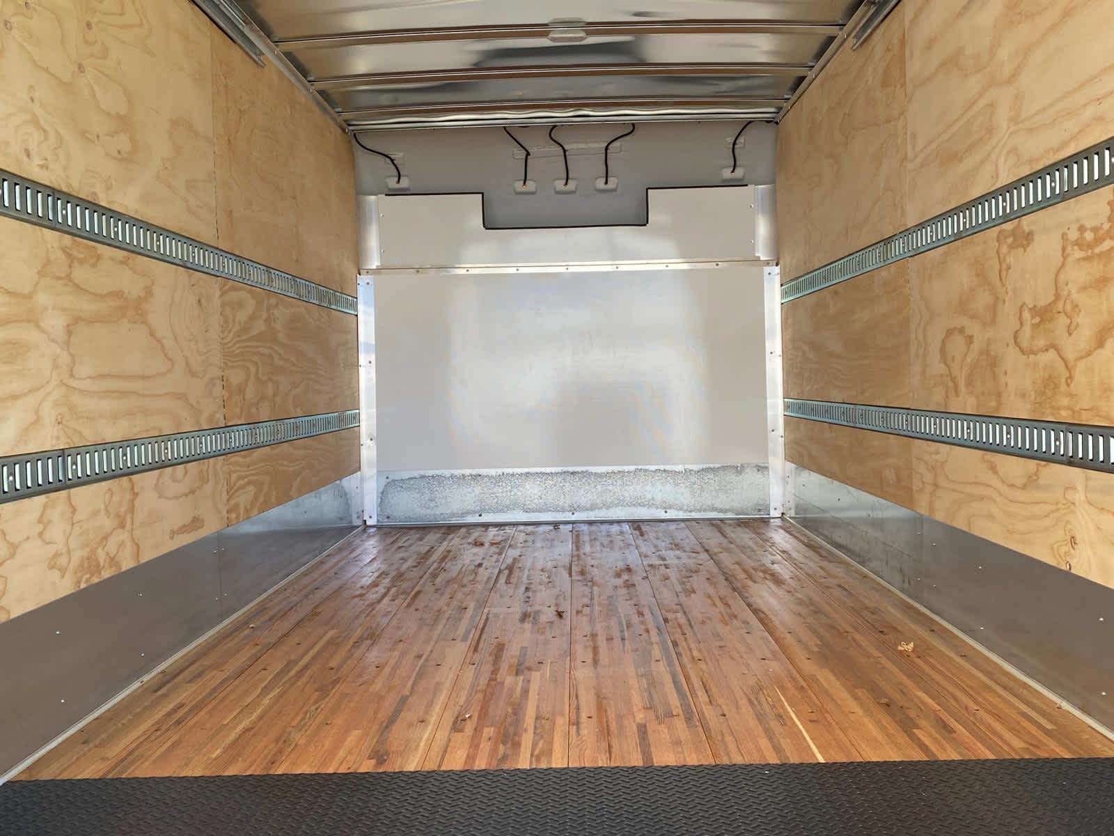 Vehicle image 23 of 38