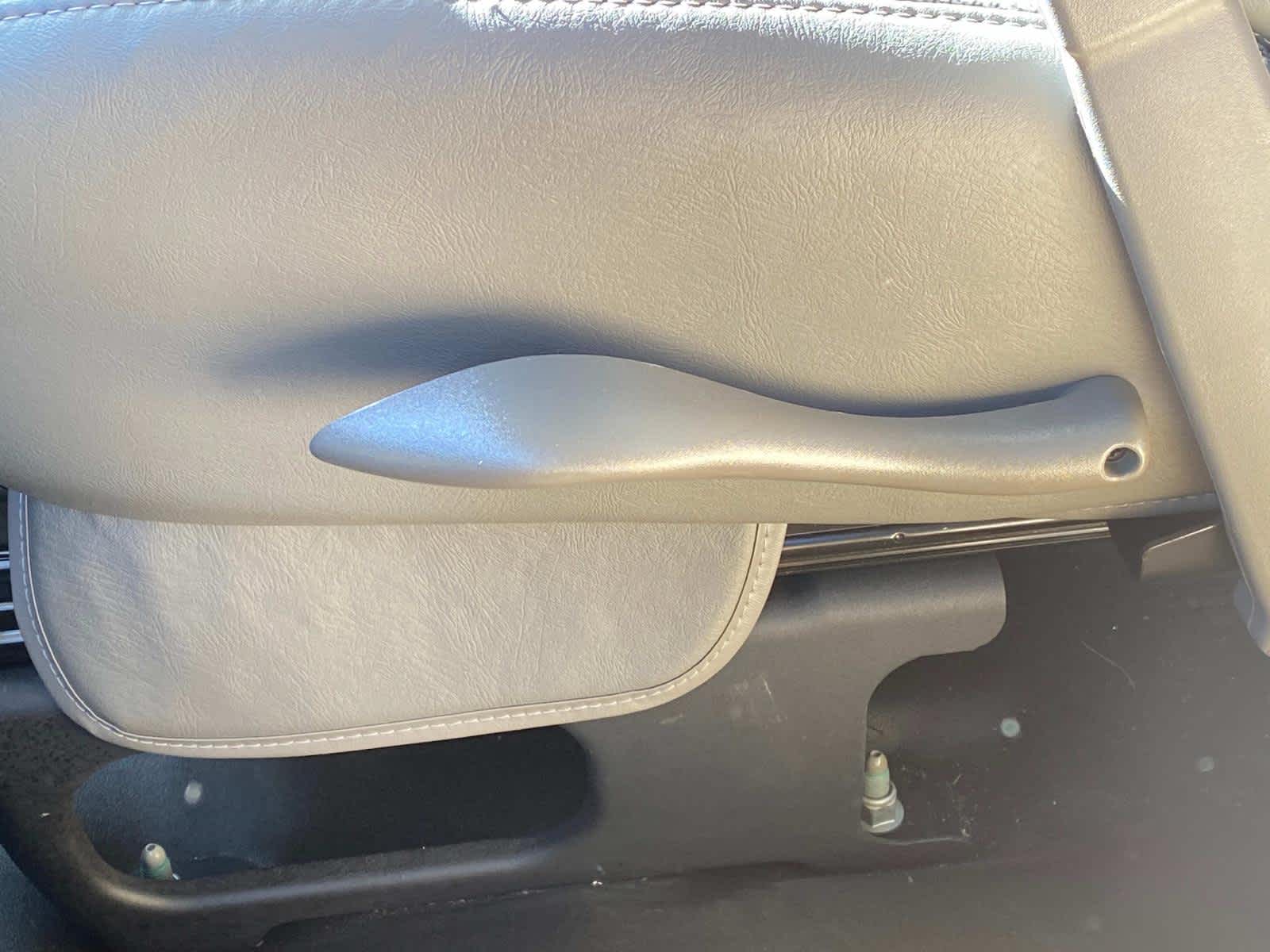 Vehicle image 22 of 38