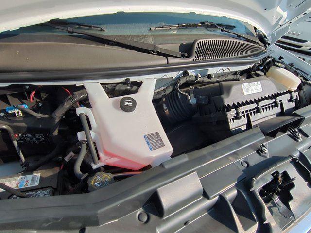 2024 GMC Savana Base Image 25 of 33