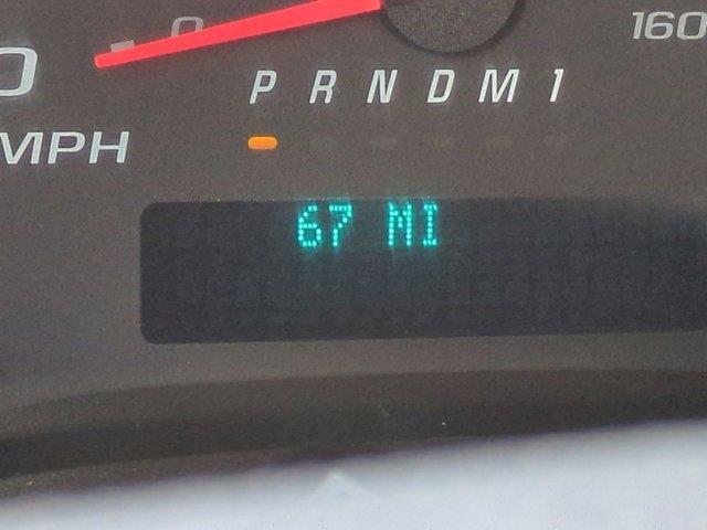 2024 GMC Savana Base Image 10 of 33