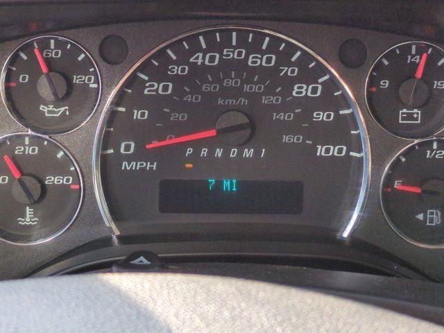 2024 GMC Savana Base Image 9 of 33