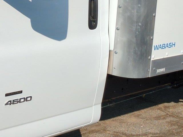 2024 GMC Savana Base Image 27 of 33