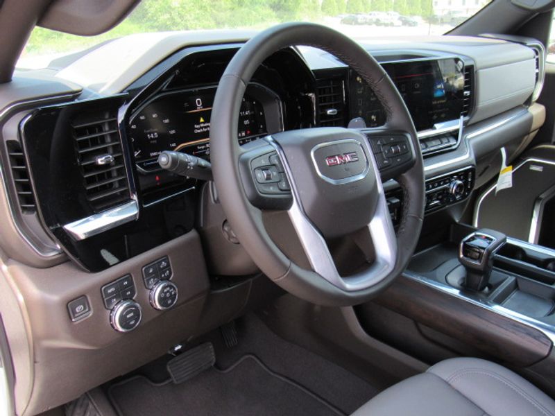Vehicle image 22 of 22