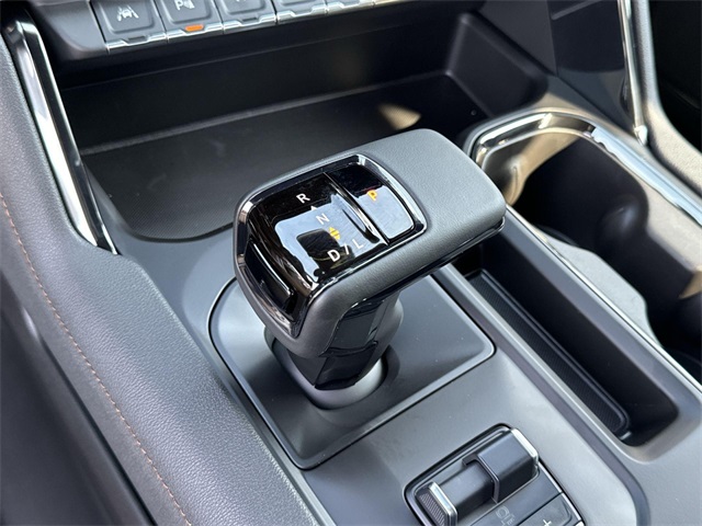 Vehicle image 13 of 29