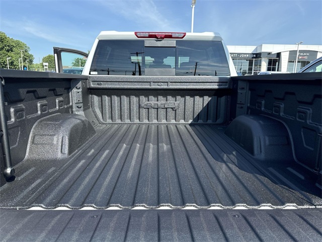 Vehicle image 10 of 29