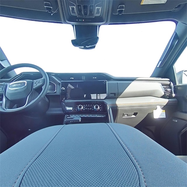Vehicle image 26 of 29