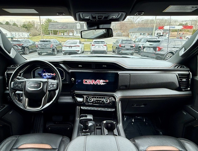 Vehicle image 19 of 40