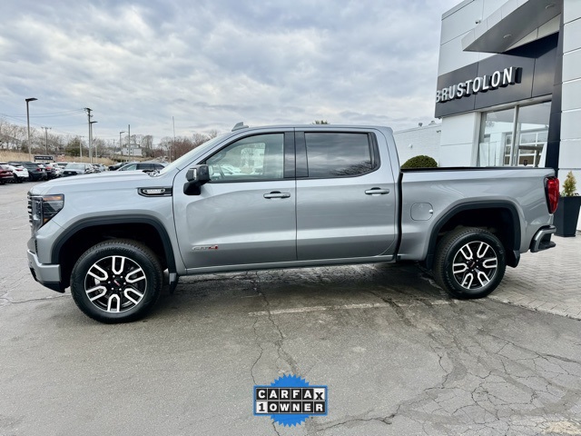 Vehicle image 8 of 40