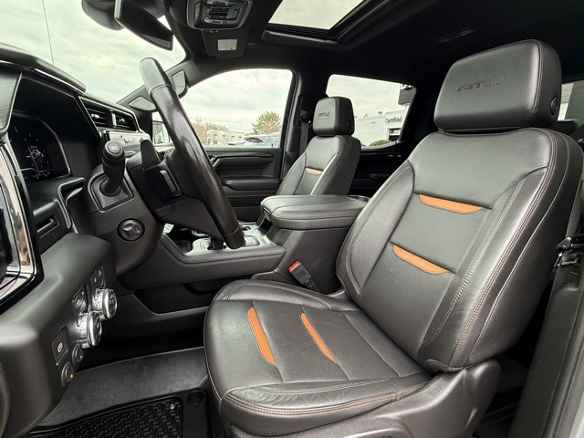 Vehicle image 11 of 40