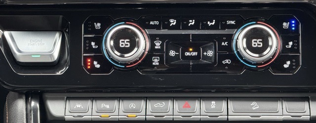 Vehicle image 26 of 40