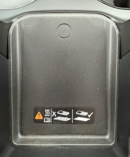 Vehicle image 24 of 40
