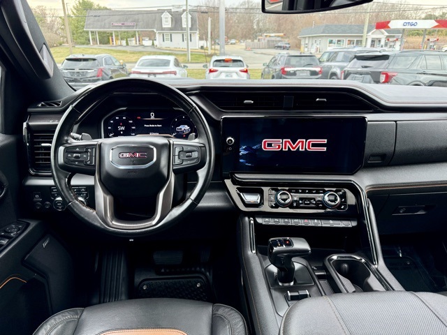 Vehicle image 21 of 40