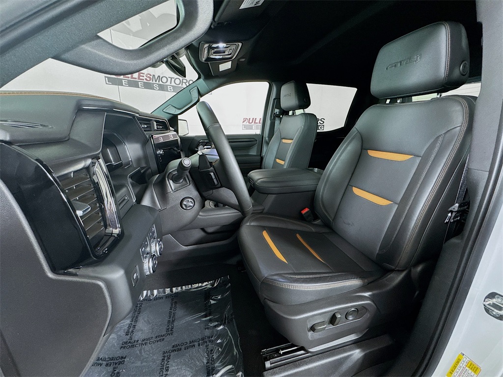 Vehicle image 22 of 33