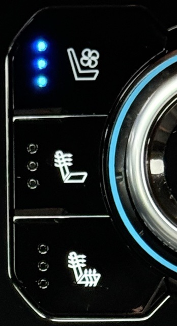 Vehicle image 23 of 50