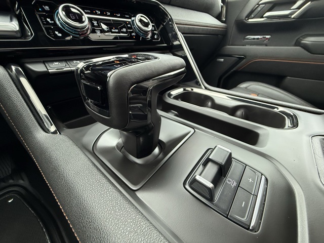 Vehicle image 26 of 50