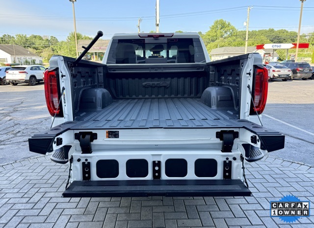 Vehicle image 12 of 50