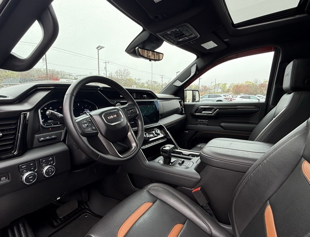 Vehicle image 21 of 50