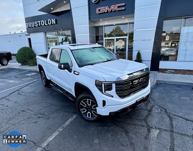 Vehicle image 5 of 50