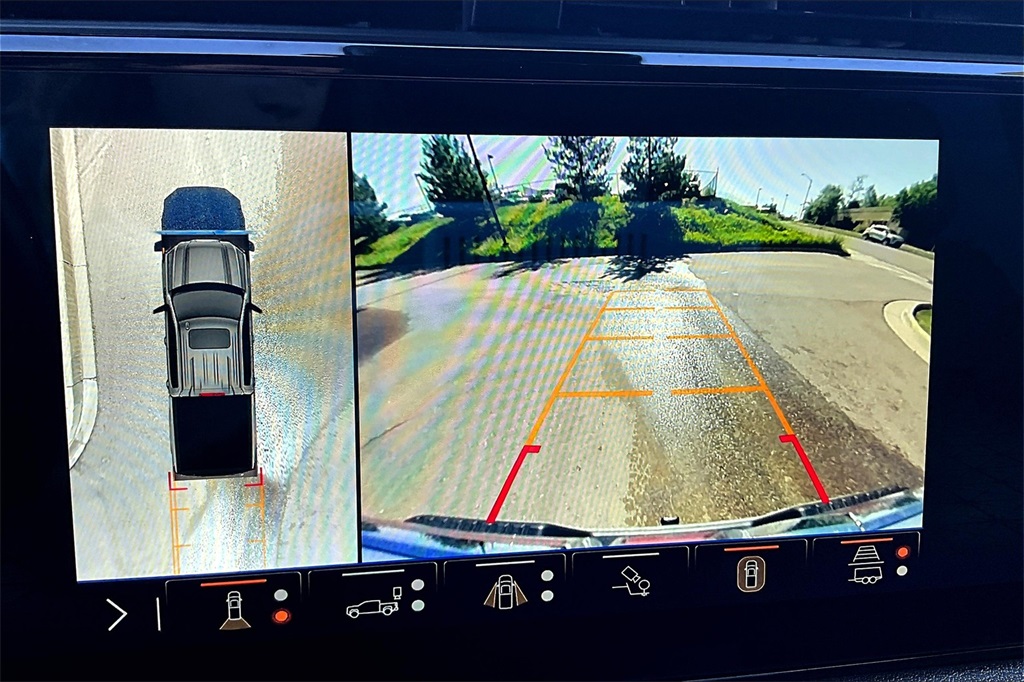 Vehicle image 21 of 37