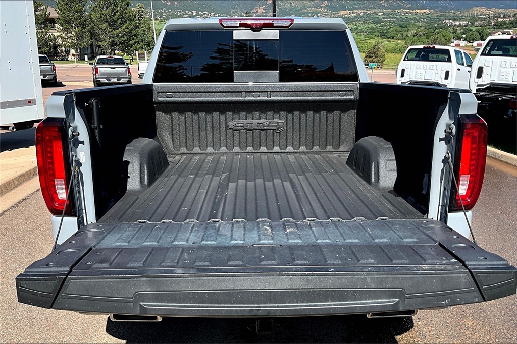 Vehicle image 10 of 37