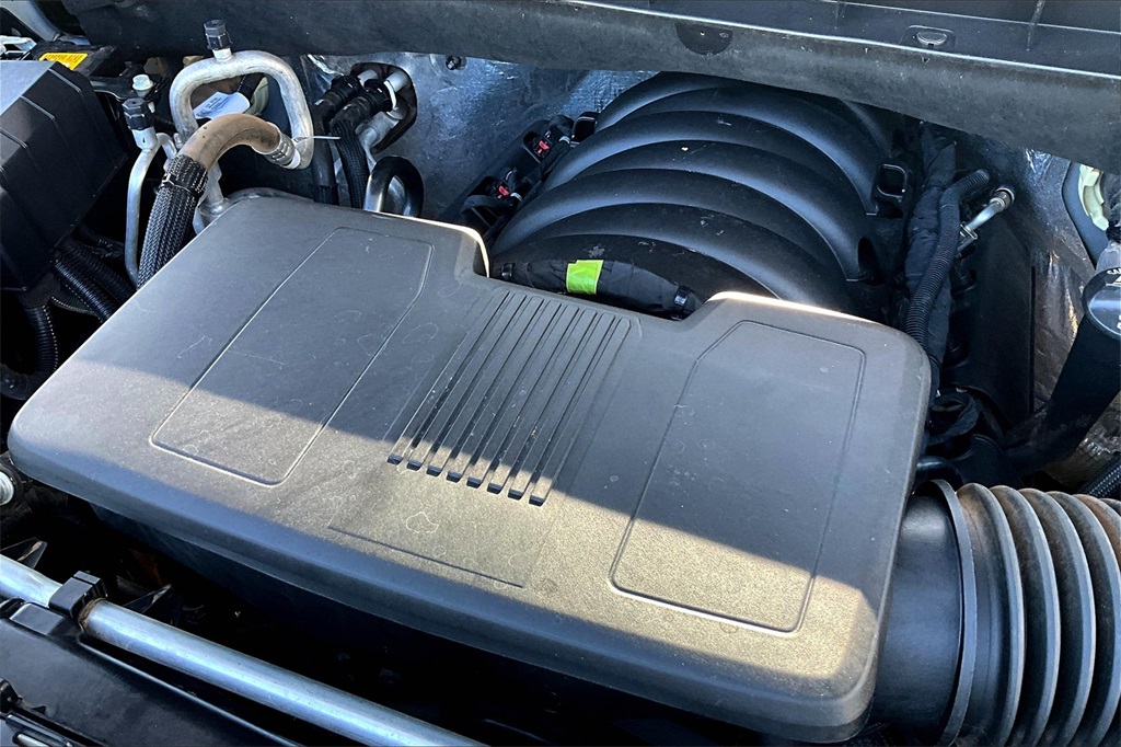 Vehicle image 8 of 37