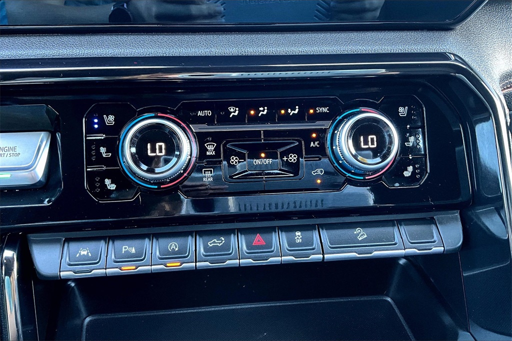 Vehicle image 22 of 37