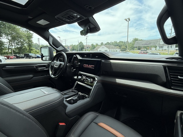 Vehicle image 21 of 43