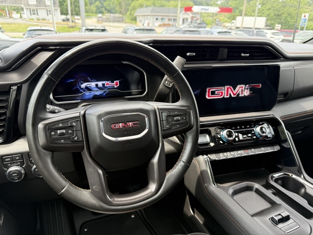Vehicle image 17 of 43