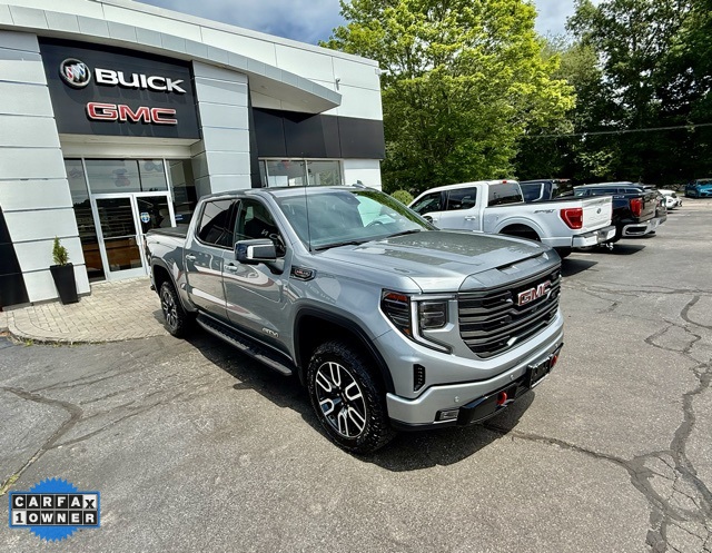 Vehicle image 3 of 43