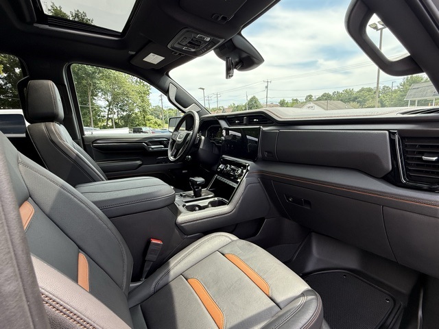 Vehicle image 22 of 43