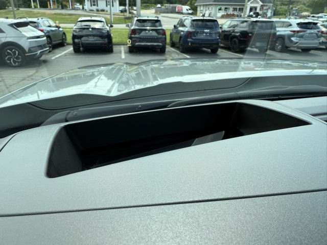 Vehicle image 42 of 43