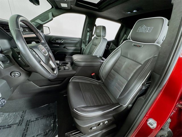 Vehicle image 13 of 23