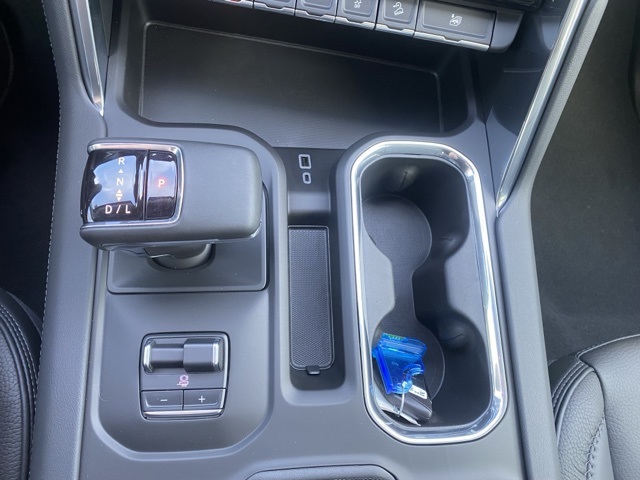 Vehicle image 31 of 36