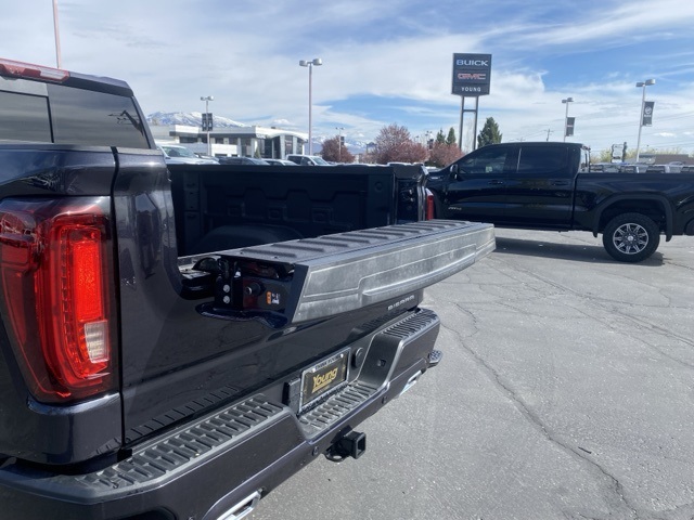 Vehicle image 15 of 36