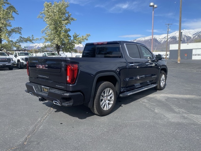 Vehicle image 3 of 36
