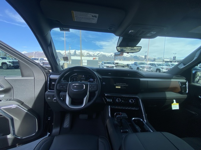 Vehicle image 20 of 36