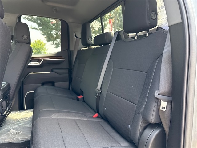 Vehicle image 11 of 30