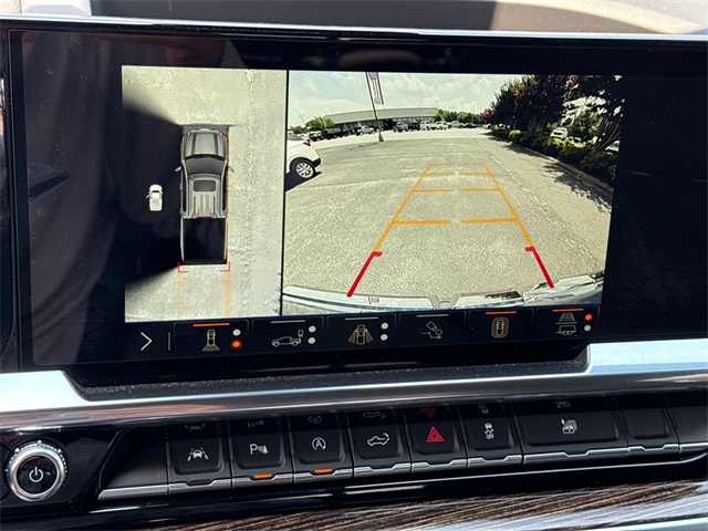 Vehicle image 17 of 30